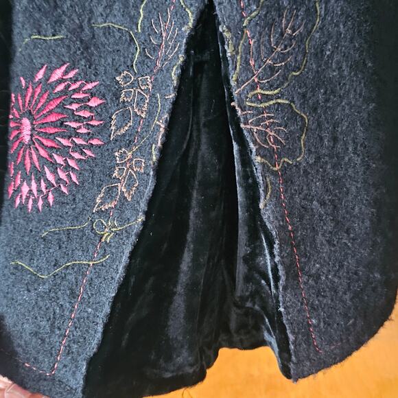 Covelo 100% Wool Embroidered Black Jacket - Picture 5 of 6